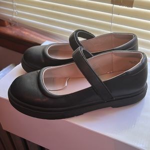 Children’s Place Mary Jane Uniform Shoes Size 3Y